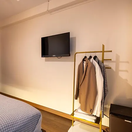 York House فندق *