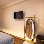 York House Hotel *