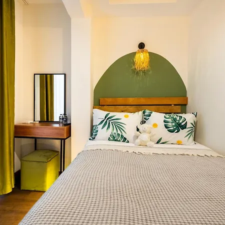 York House Отель